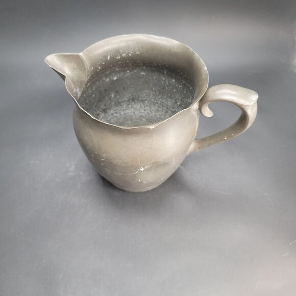 R. H. Macy & Company Pewter Pitcher Vintage Metal Rustic Water Vase CR611 - Picture 2 of 8